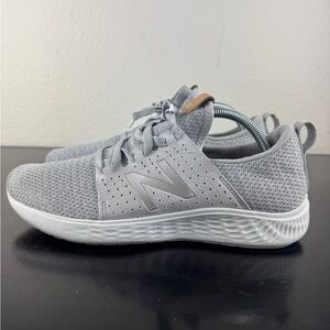 Size 10 - New Balance Fresh Foam Roav Tee Shirt - Whisper Grey W